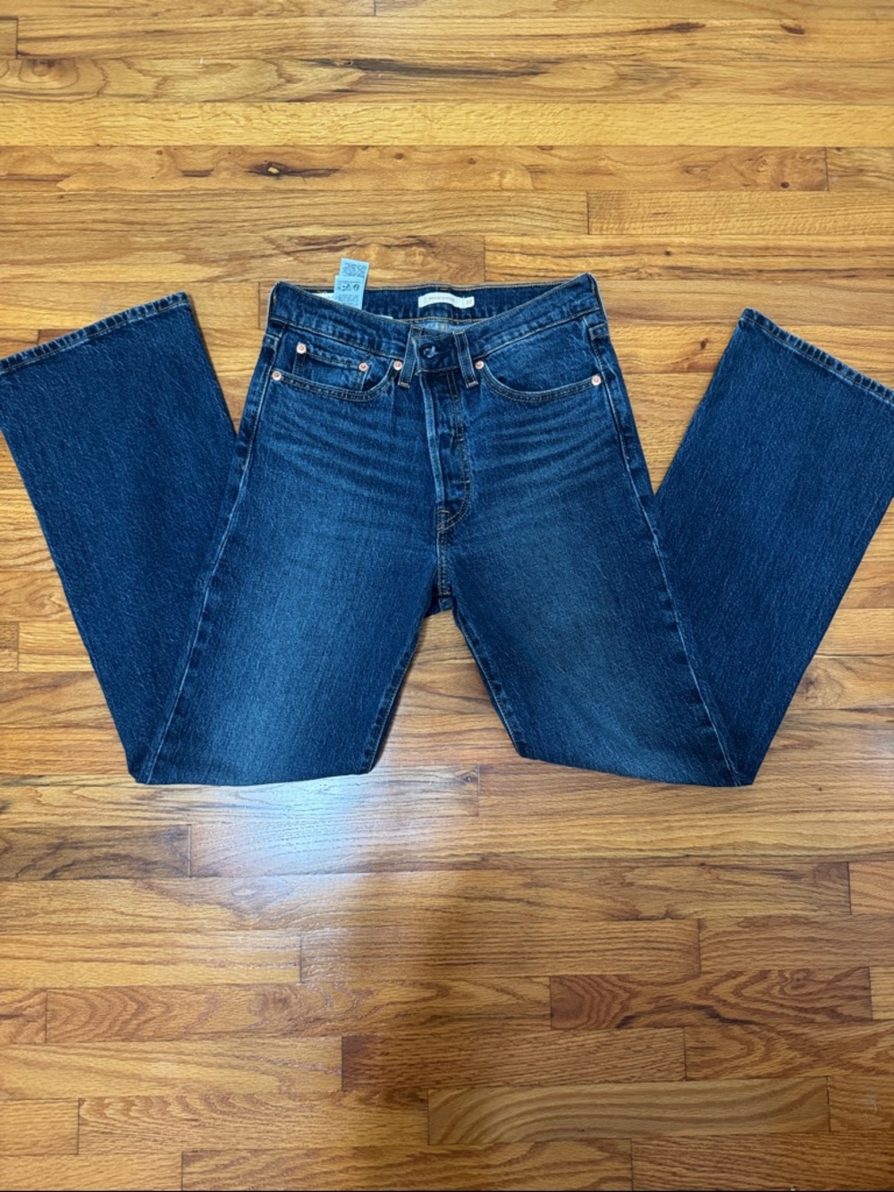 Levi’s “Wedgie Bootcut” - Size 27 - Picture 5 of 6